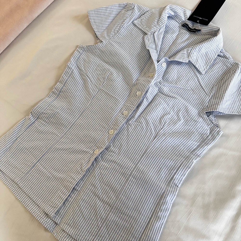 Brandy Melville “Rue Stripe Top” - Picture 2 of 4